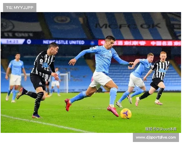 克拉滕伯格执裁埃弗顿4比0大胜曼城之战引发广泛讨论